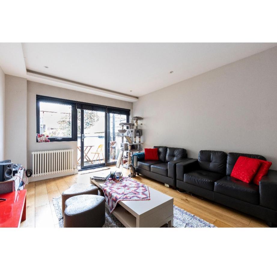 Gazde/Camere de închiriat Amara Nomad 2 Londra
